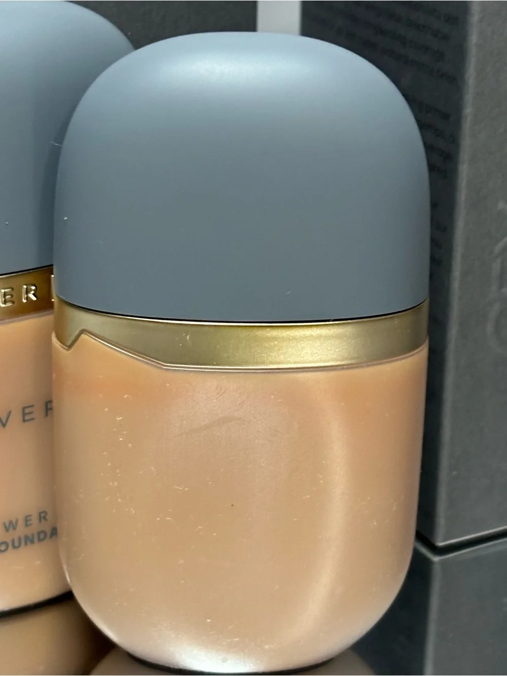 Cover FX Power Play Foundation M5 Medium-to-Tan Olive-Golden